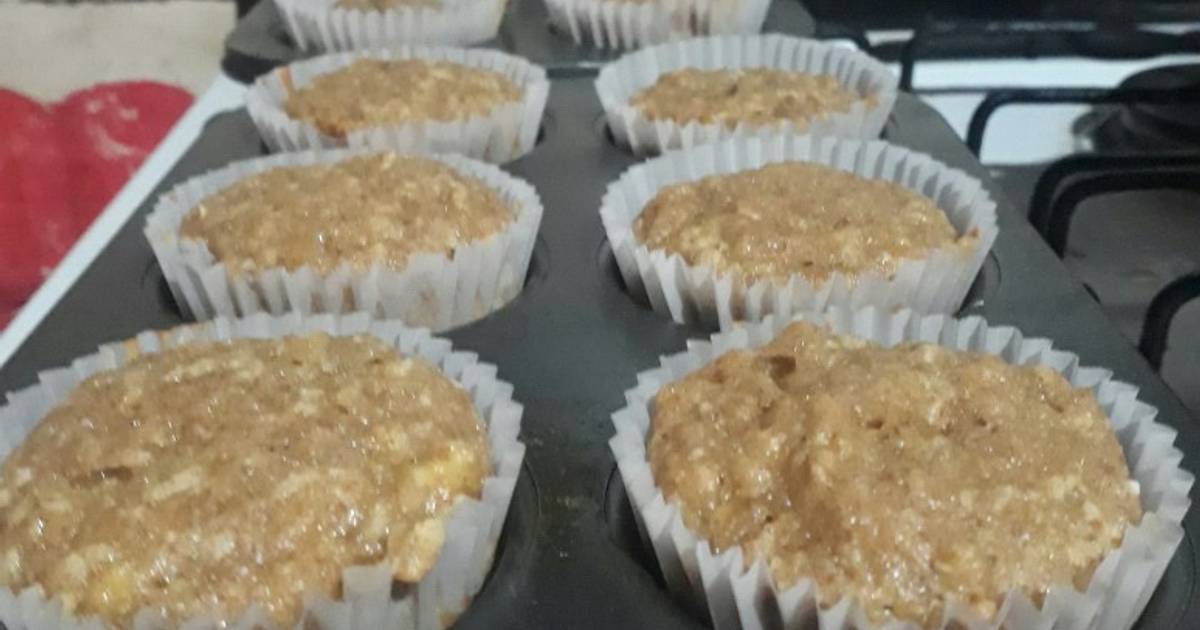 Muffins de banana, harina integral y avena Receta de Andrea Gonzalez