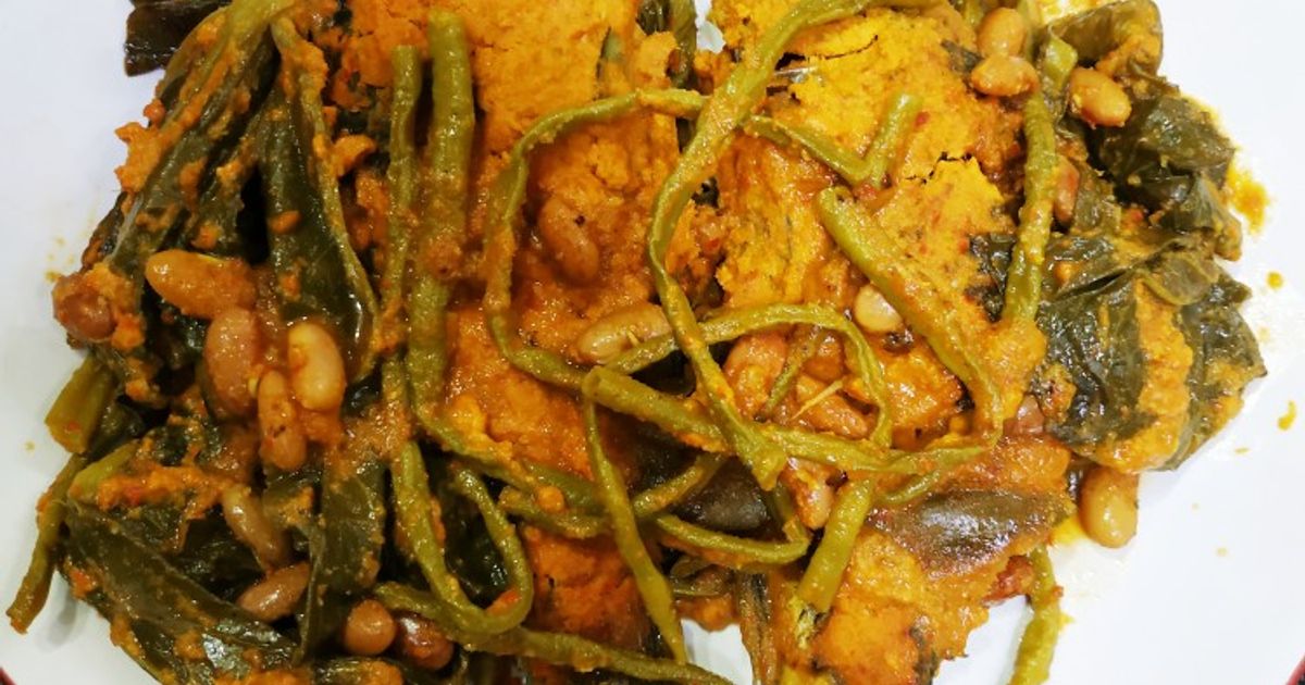 Pangek Ikan Mas (masakan Padang)