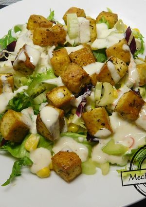 Zdjęcie przepisu Sałatka vege z tofu.