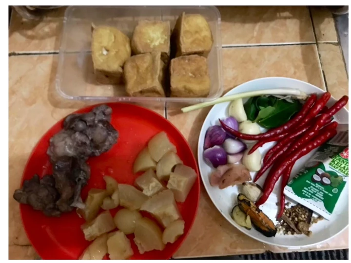 Langkah Mudah untuk Membuat Resep Gulai Tunjang/Kikil Sapi tahu ati ampela yang Menggugah Selera