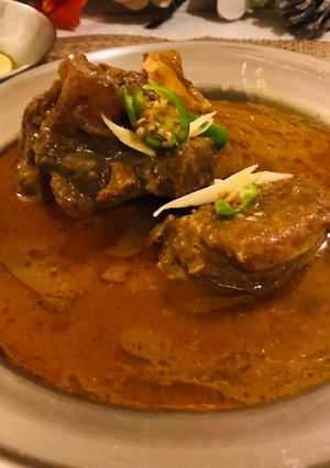 A picture of Nihari.