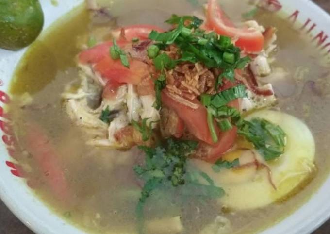 Soto ayam kuah kuning