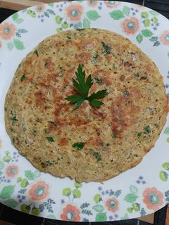 Una foto de Torta o tortilla de atún y papa