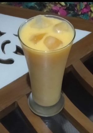 A picture of Mango shake.