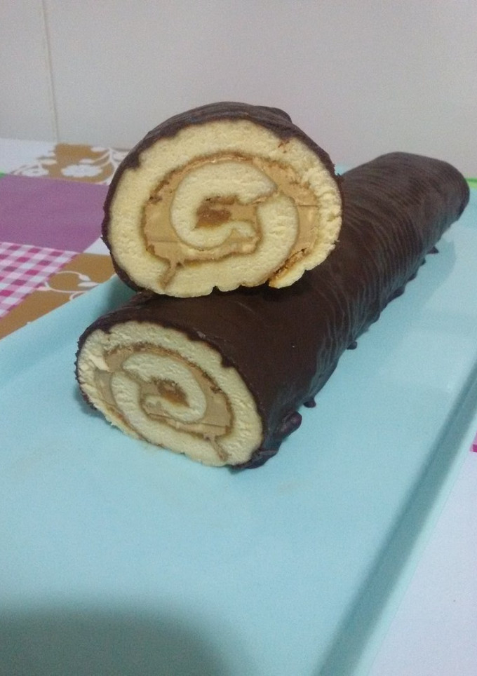 Una foto de Brazo de gitano de chocolate y cafe con thermomix