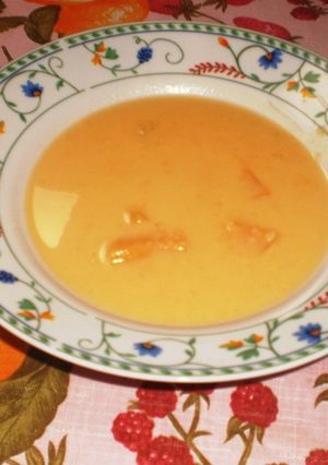 Mézes dinnyeleves recept fotója