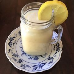 A picture of California Farm Fresh Pine Apple Smoothie.