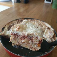 A picture of Egyptian Macaroni and Cheese.