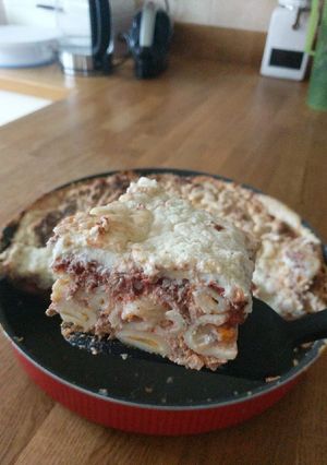 A picture of Egyptian Macaroni and Cheese.