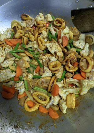 Gambar Sotong goreng kunyit