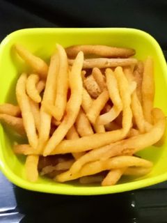 सूजी से बने कुरकुरे (suji se bane kurkure recipe in Hindi) रेसिपी मुख्य फोटो