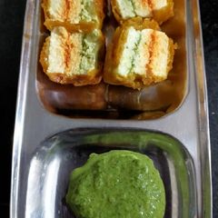 A picture of Paneer Pakoda.