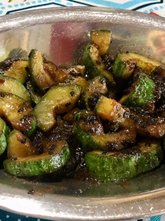 Una foto de Zucchini con toque oriental