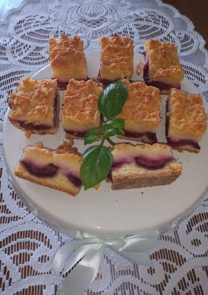 Zdjęcie przepisu Ciasto ze śliwkami.
