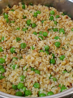 Egyszerű zöldborsós bulgur recept fotója