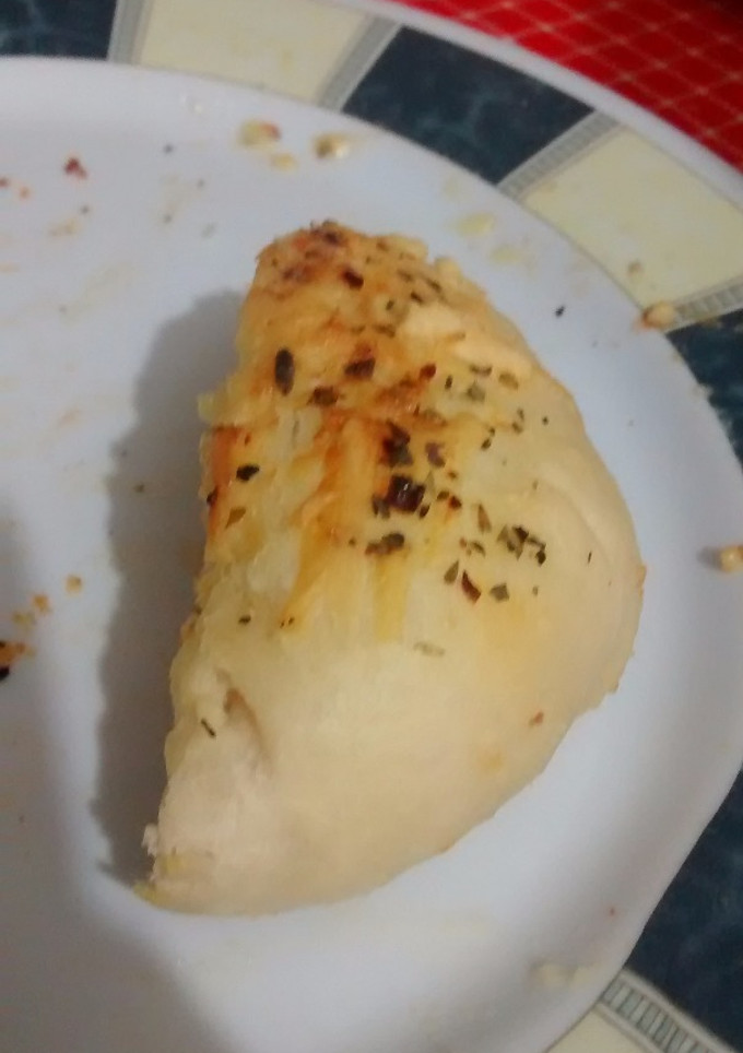 Una foto de Pancitos rellenos de queso, con orégano y ají molido