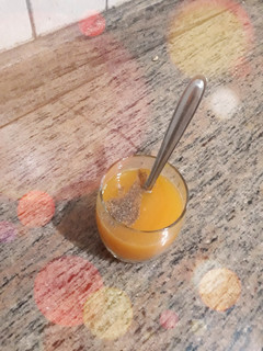 ફ્રેશ ઓરેન્જ જ્યુસ (Fresh Orange Juice Recipe In Gujarati) રેસીપી મુખ્ય ફોટો