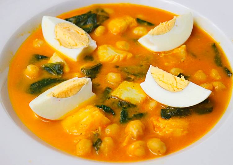 Potaje de garbanzos con bacalao o Vigilia