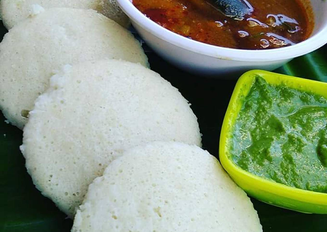 Idli sambhar chutney