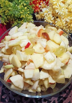A picture of Mix Fruit Chaat 🍊🍎🍋🍓🍌🍑🍇.