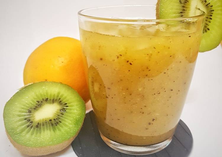 Smoothie de papaya, kiwi y naranja