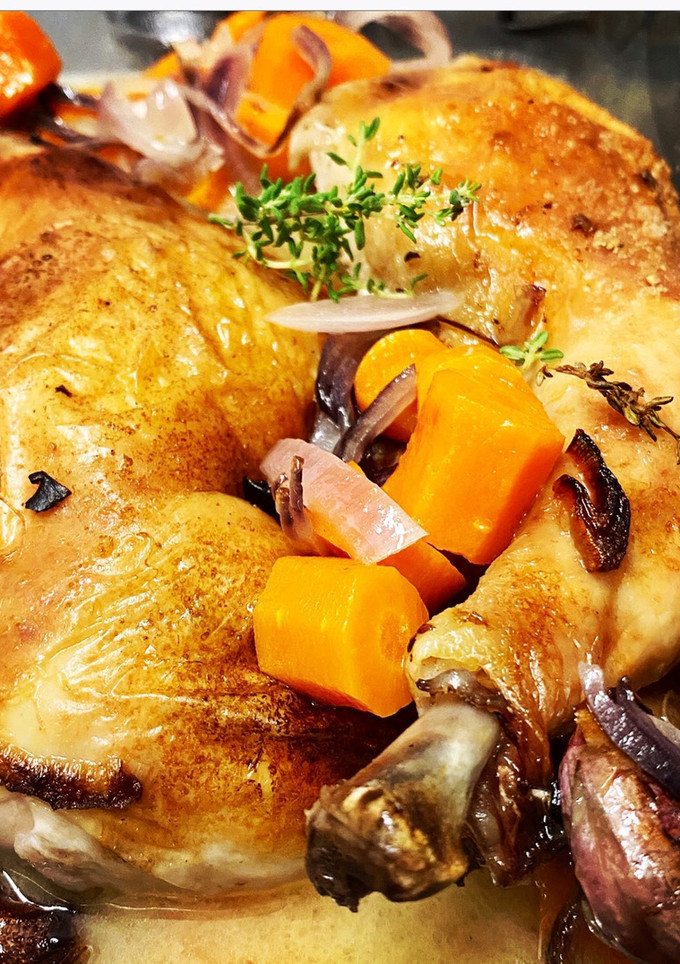 Una foto de Pollo asado aromatizado 😋