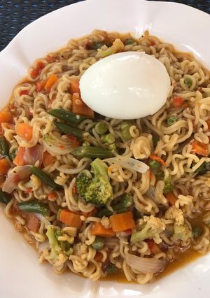 A picture of Jollof noodles.