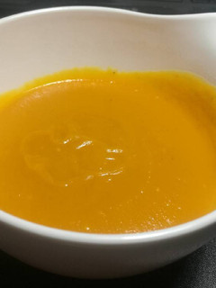 Una foto de Crema de calabaza con cítricos