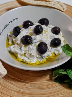 Una foto de Ensalada turca de berenjena con yogur