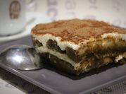 Una foto de tiramisu con nesquik