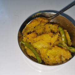 A picture of Stir fry raw papaya with besan.