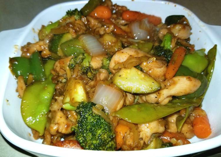 Steps to Prepare Any-night-of-the-week Chicken and Veg stir fry