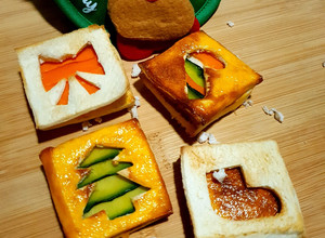 狗狗鮮食～點心，簡單吐司磚（氣炸鍋） 的食譜成品照片