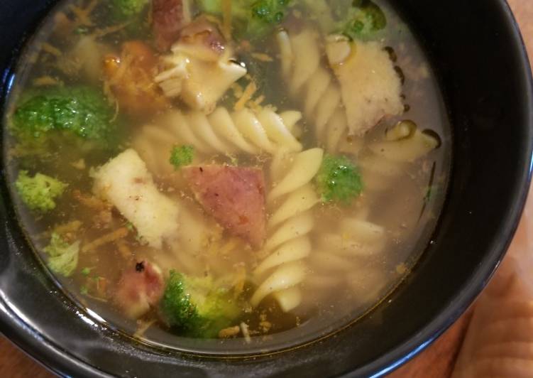 Simple Way to Prepare Favorite Shiitake Mushroom &amp; Broccoli Rainy Day Soup