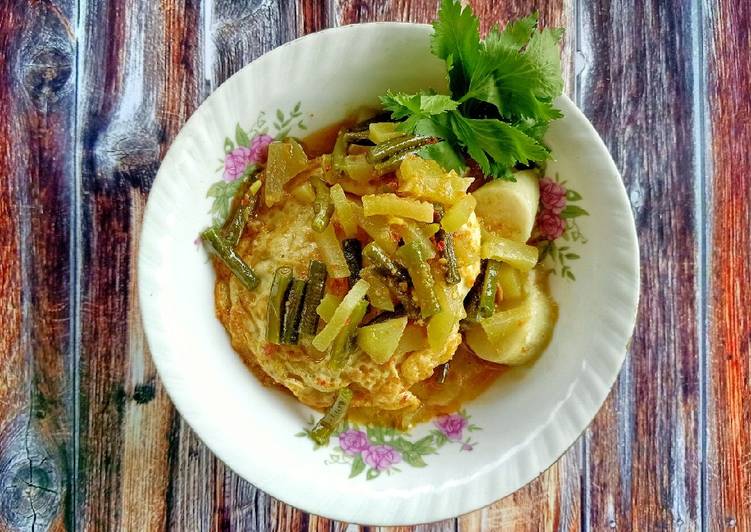 Lontong Sayur Telur Ceplok