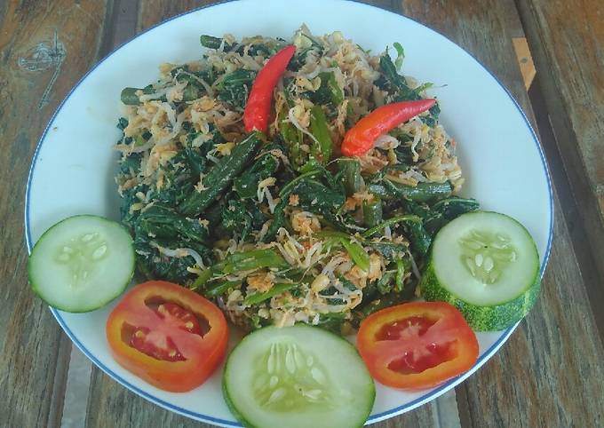 Urap sayur kelapa pedas