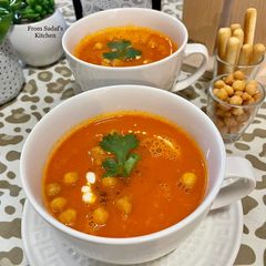 A picture of Tomato soup.