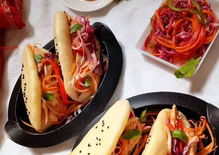 Recipe of Tastefully Chicken Stuffed Chinese Steam bun with pickled vegetables