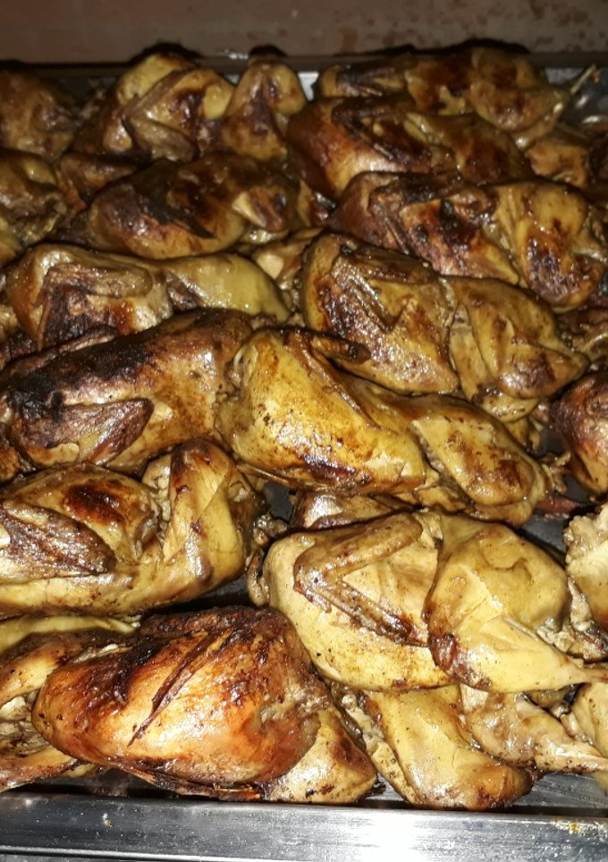 Una foto de Codornices a la parrilla