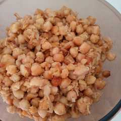 Una foto de Garbanzos con cebolla y puerros