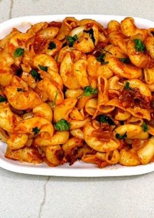 A picture of Macaroni.