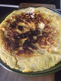 Una foto de Tortilla de patatas con quesitos