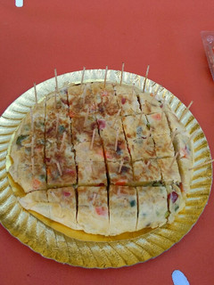 Una foto de Tortilla paisana de la huerta Alicantina