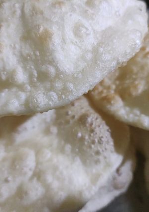 লুচি (luchi recipe in Bengali) রেসিপির প্রধান ছবি