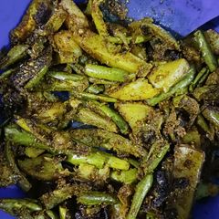 A picture of Burnt Masala Parwal.