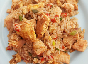 Una foto de Arroz Chaufa con pollo
