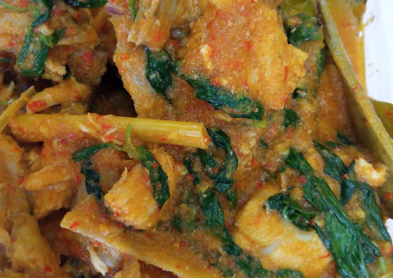 Rica Ayam kemangi