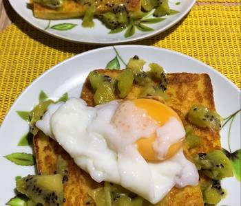 Easy Prepare Recipe Breakfast toast with poached egg and kiwi Home Style