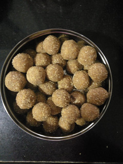 A picture of Atta Laddu for prasad.