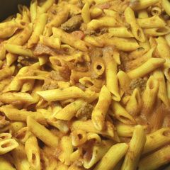 A picture of Rigatoni Burnt Onions and Beef.